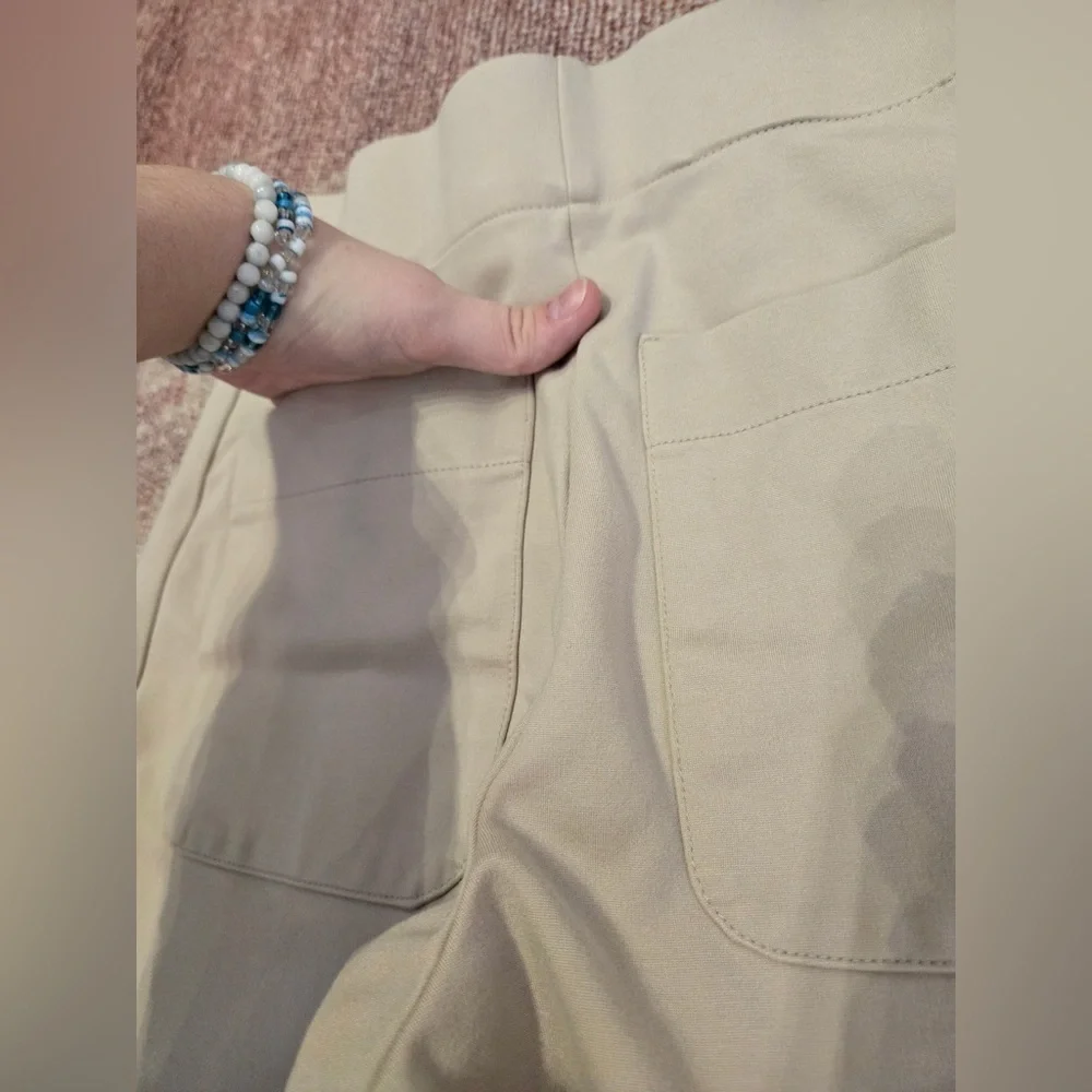 Jones & Co small pull on pintuck mid rise trouser in cream wide leg ankle - Picture 8 of 10
